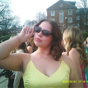 Meet your Posher, Calista